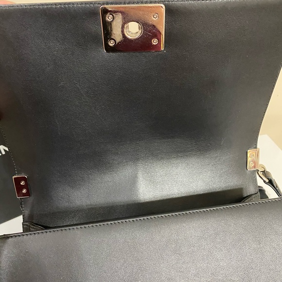 SOLD ON IG ✖️Chanel Chevron Le Boy Old Medium - Picture 4 of 8